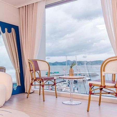 The Castle Ocean Suite Yeosu Eksteriør bilde